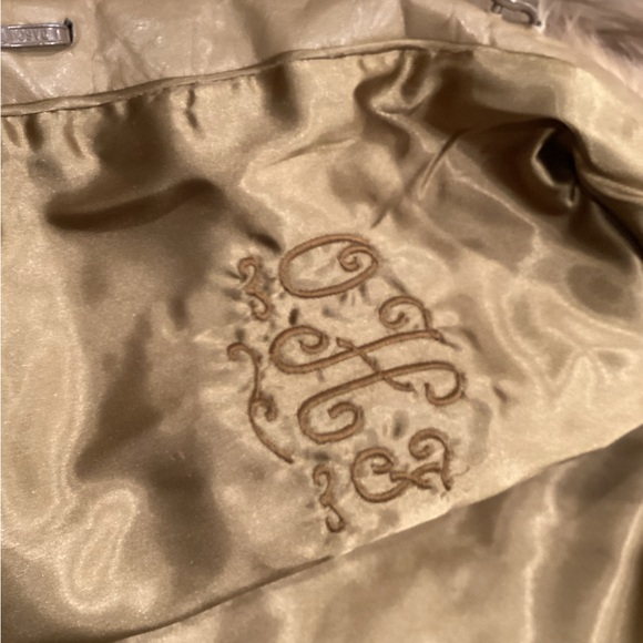 Fox jacket. - Picture 6 of 7